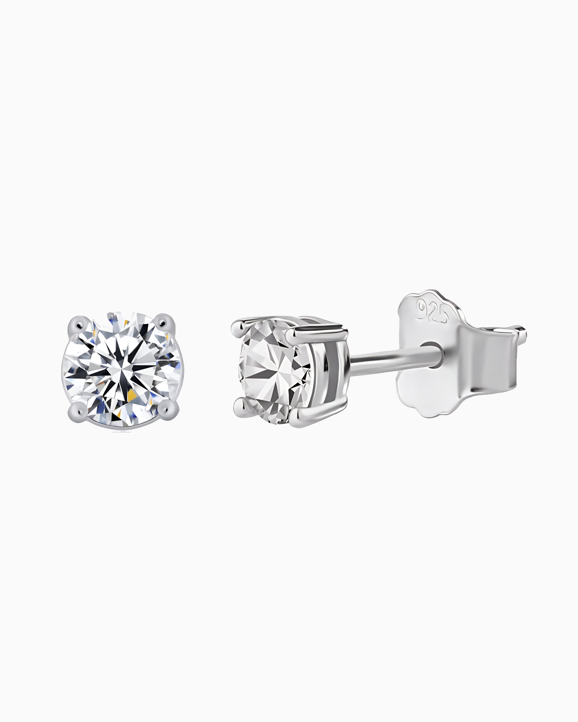 MOISSANITE DIAMOND STUDS. - 5MM